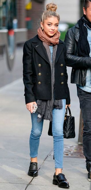 sarah-hyland-street-style-oxford-shoes